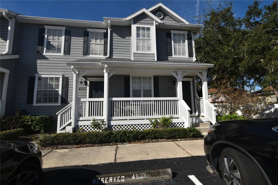 Property photo for 4901 ELIZABETH ANNE CIRCLE, Tampa, FL