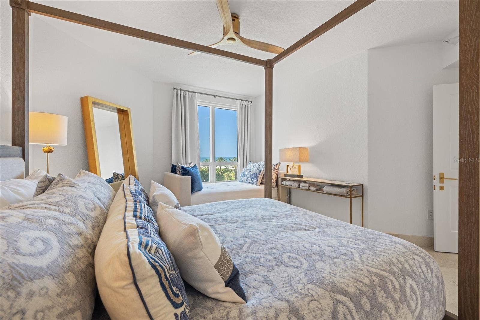 1180 GULF BOULEVARD, #401, Clearwater Beach, FL 33767 Guest Bedroom