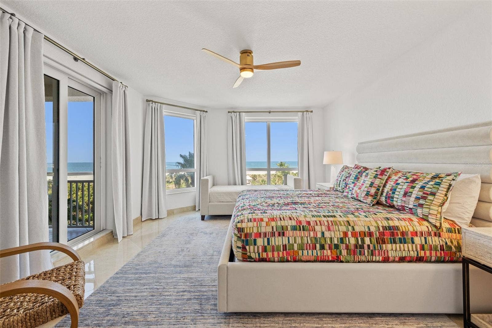 1180 GULF BOULEVARD, #401, Clearwater Beach, FL 33767 Primary Bedroom