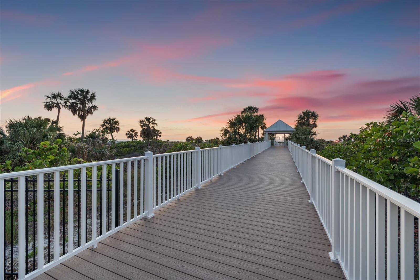 1180 GULF BOULEVARD, #401, Clearwater Beach, FL 33767 Path to Beach
