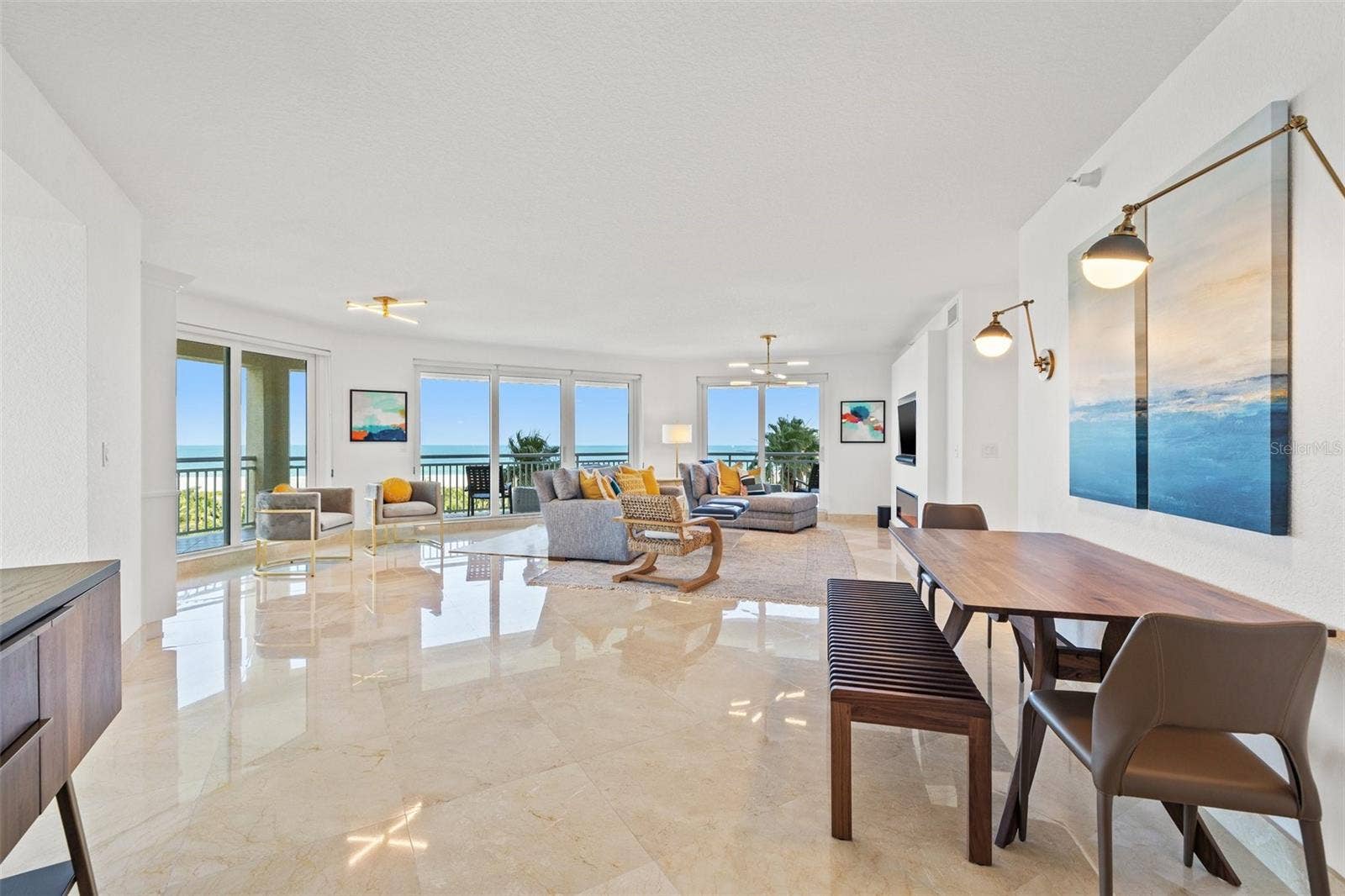 1180 GULF BOULEVARD, #401, Clearwater Beach, FL 33767 Living Room