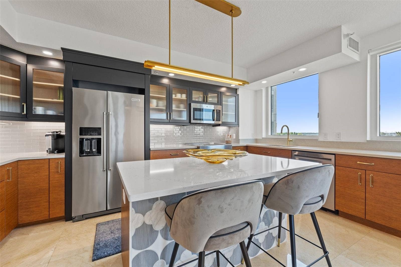 1180 GULF BOULEVARD, #401, Clearwater Beach, FL 33767 Kitchen