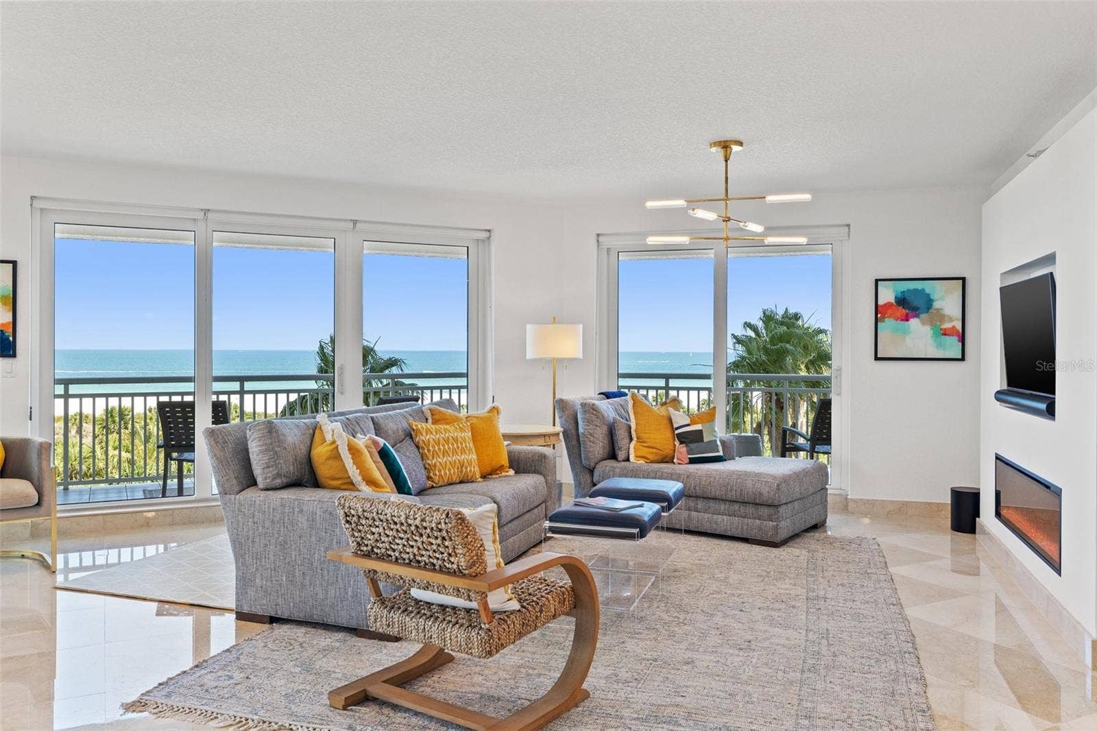 1180 GULF BOULEVARD, #401, Clearwater Beach, FL 33767 Living Room