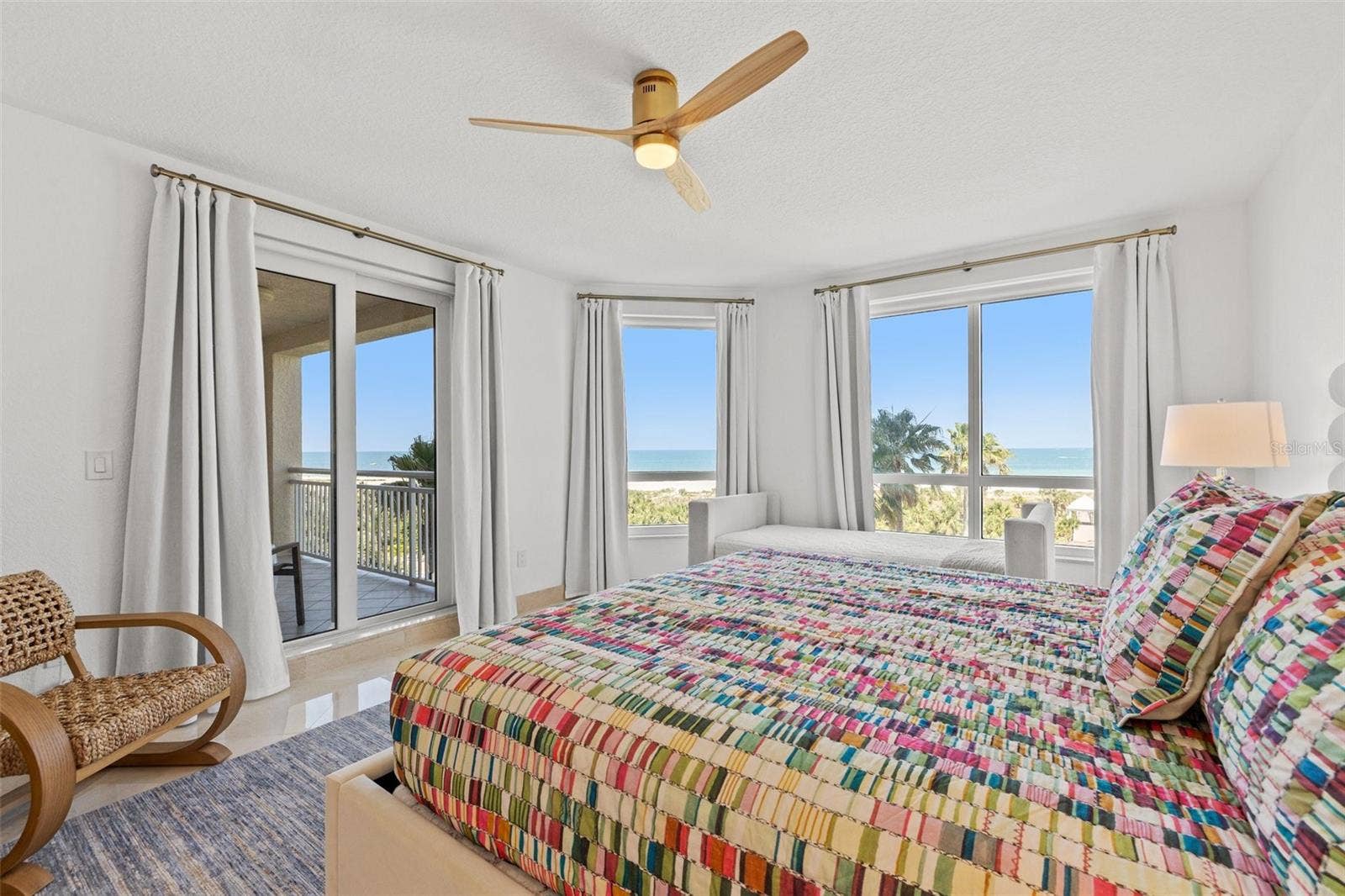 1180 GULF BOULEVARD, #401, Clearwater Beach, FL 33767 Primary Bedroom