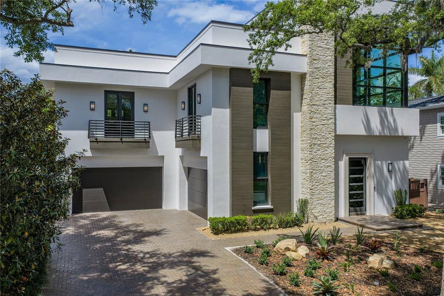 Property photo for 2903 W HAWTHORNE ROAD, Tampa, FL