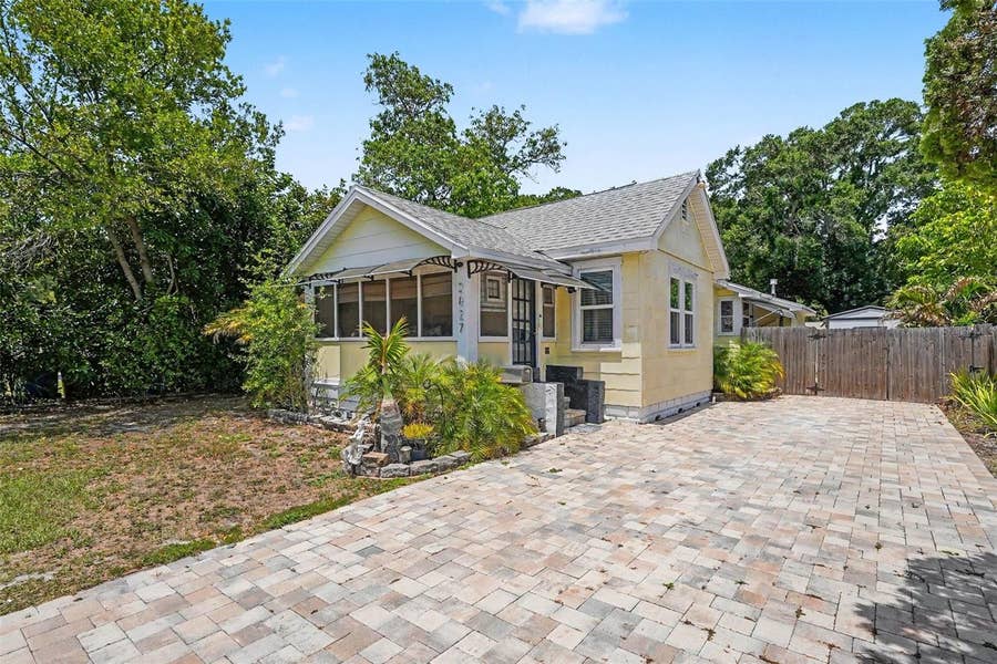 Property photo for 2827 9TH AVENUE N, St Petersburg, FL