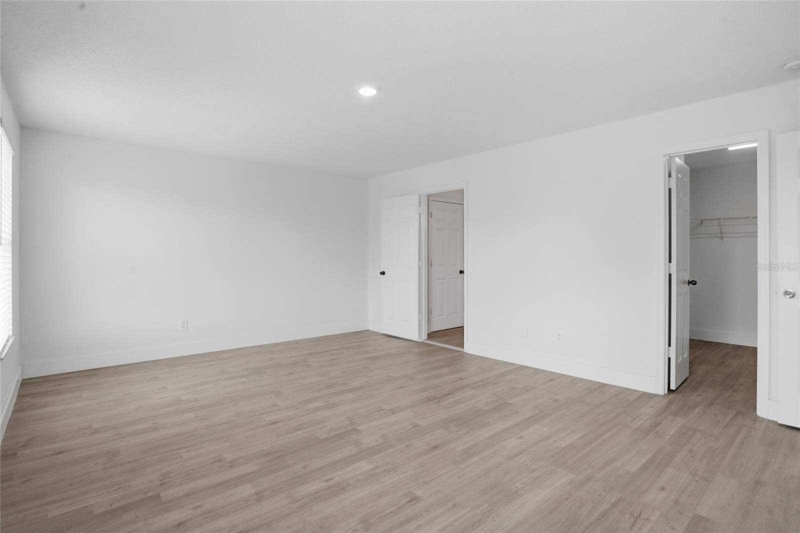 1161 KEMPTON CHASE PARKWAY, Orlando, FL 32837 1161 KEMPTON CHASE PARKWAY, Orlando, FL 32837