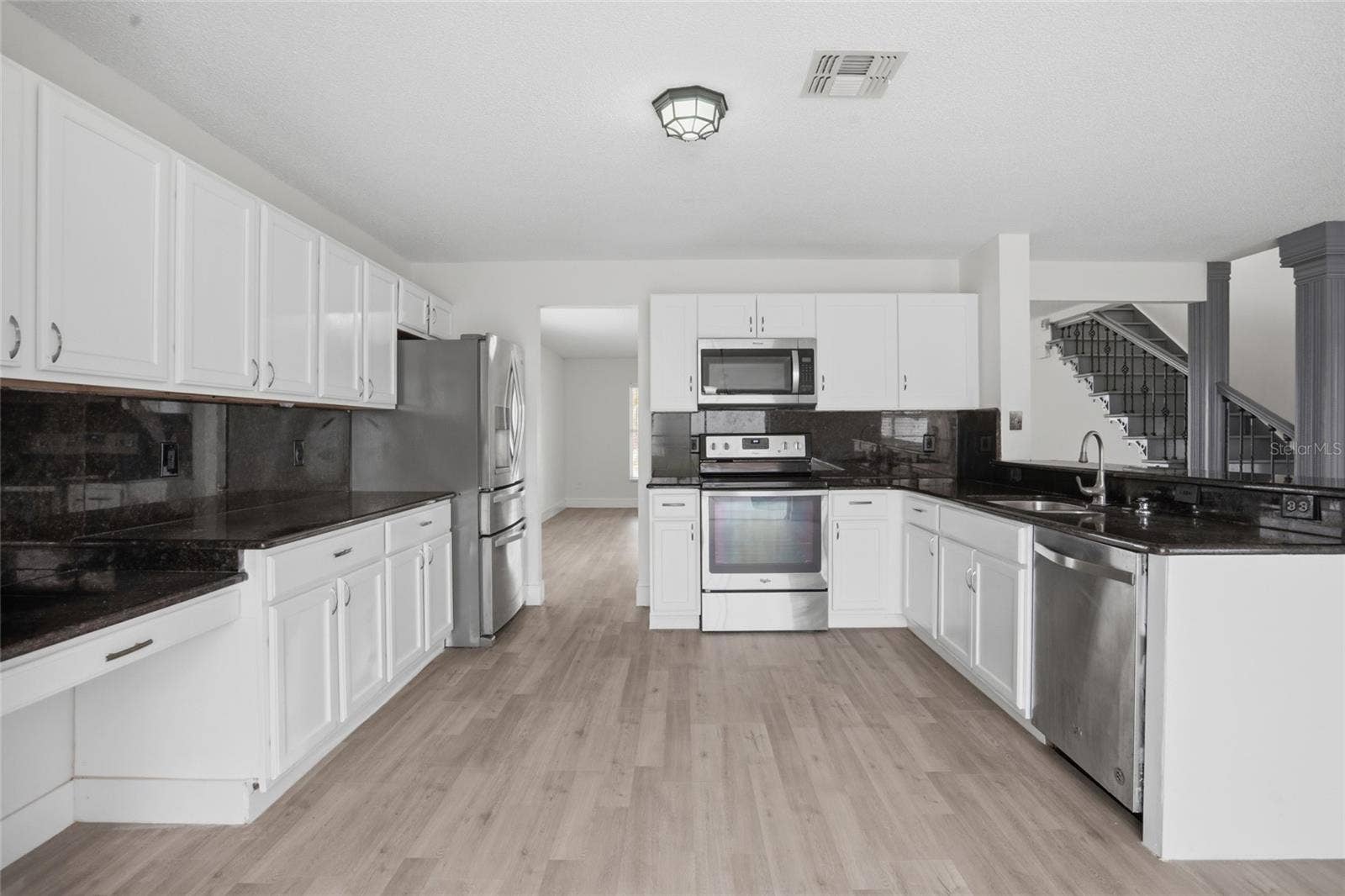 1161 KEMPTON CHASE PARKWAY, Orlando, FL 32837 1161 KEMPTON CHASE PARKWAY, Orlando, FL 32837