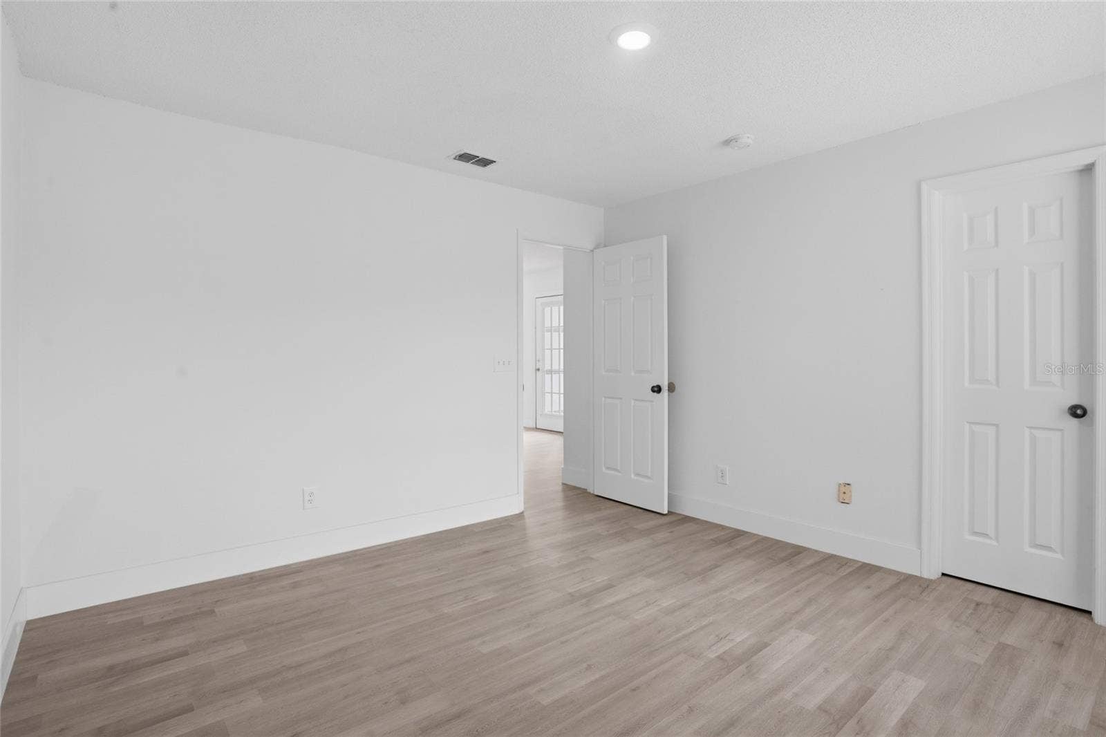 1161 KEMPTON CHASE PARKWAY, Orlando, FL 32837 1161 KEMPTON CHASE PARKWAY, Orlando, FL 32837