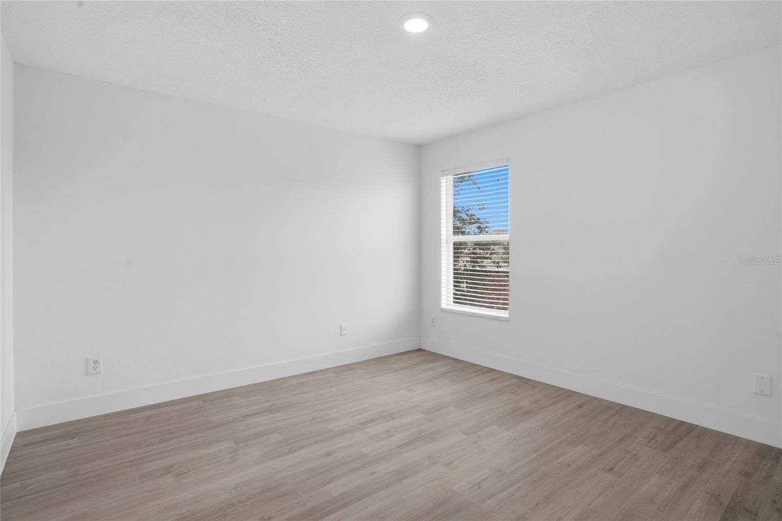 1161 KEMPTON CHASE PARKWAY, Orlando, FL 32837 1161 KEMPTON CHASE PARKWAY, Orlando, FL 32837