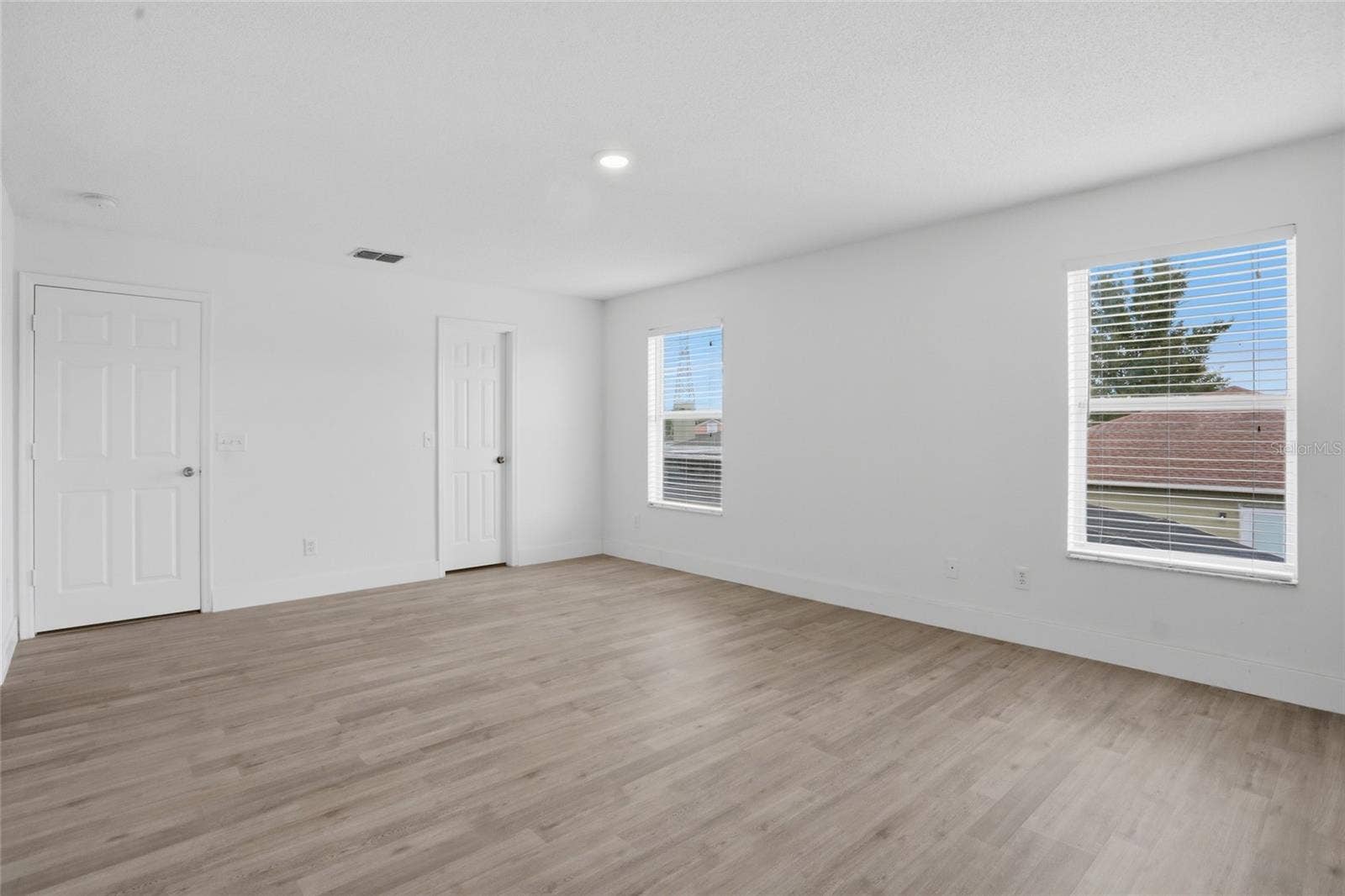 1161 KEMPTON CHASE PARKWAY, Orlando, FL 32837 1161 KEMPTON CHASE PARKWAY, Orlando, FL 32837