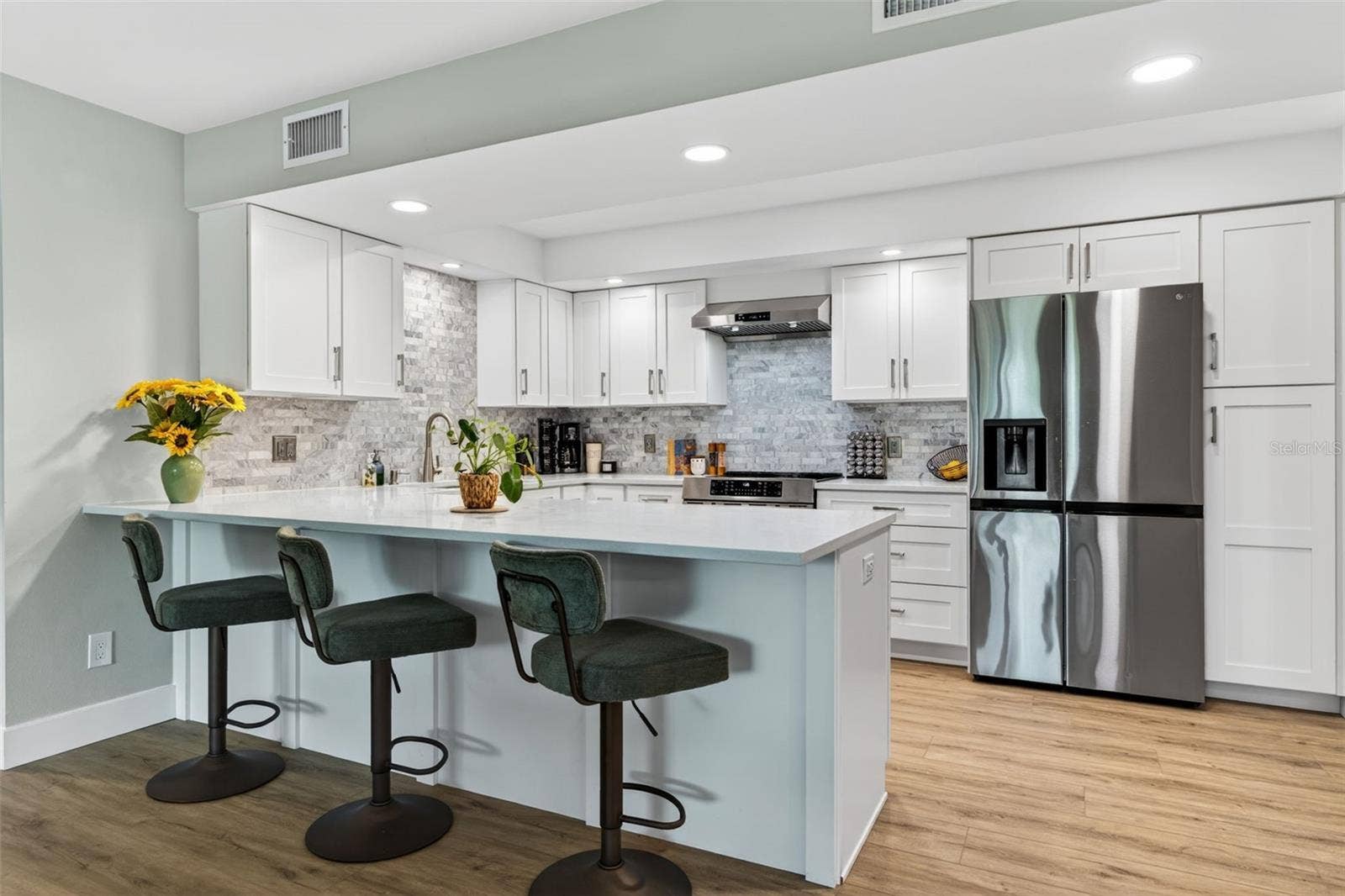 100 OAKMONT LANE, #107 & 108, Belleair, FL 33756 Kitchen