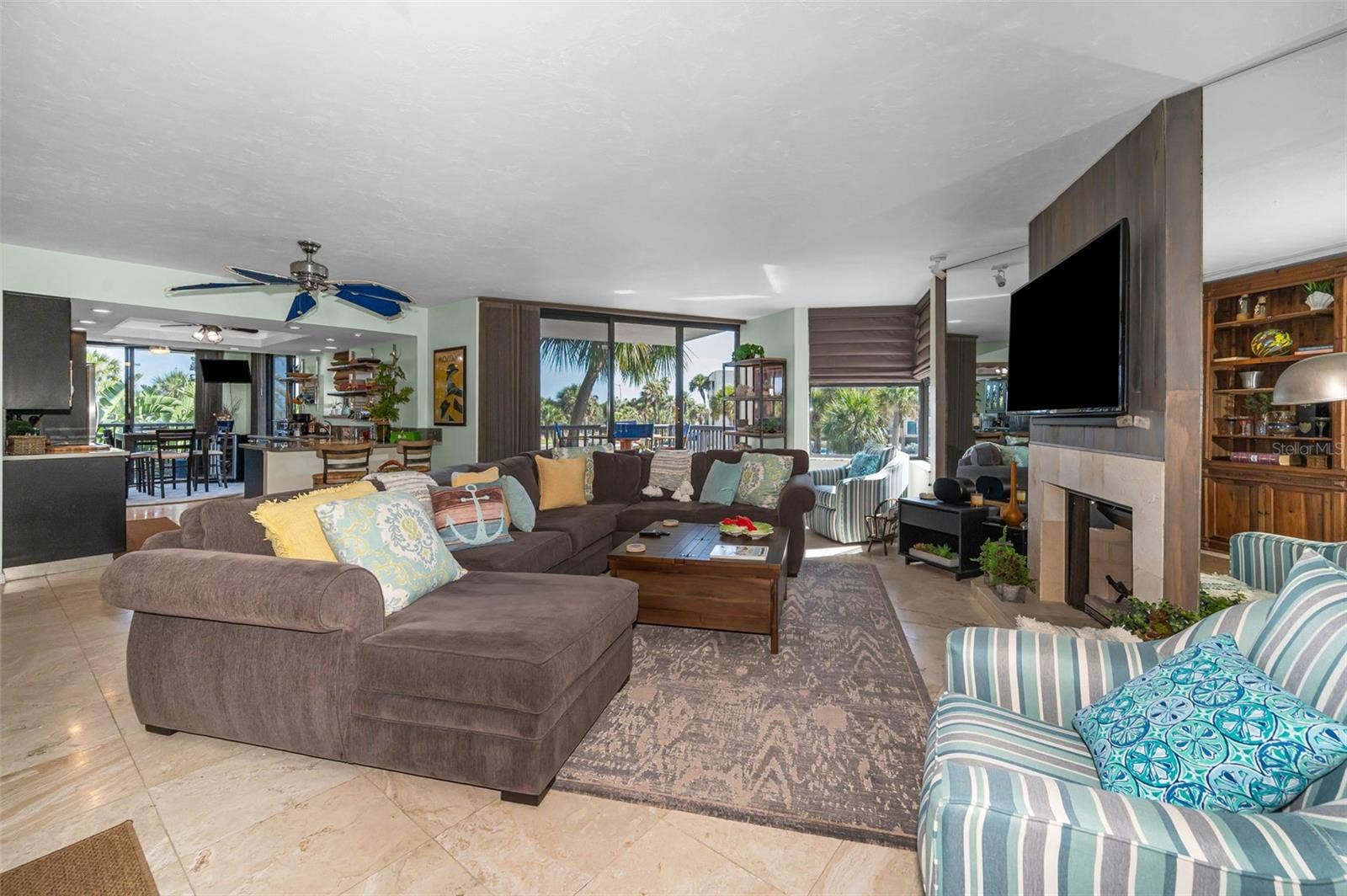 1660 GULF BOULEVARD, #208, Clearwater Beach, FL 33767 1660 GULF BOULEVARD, #208, Clearwater Beach, FL 33767