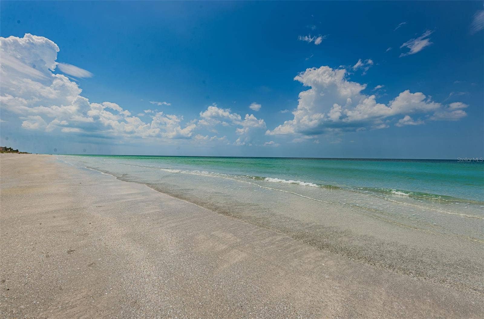 1660 GULF BOULEVARD, #208, Clearwater Beach, FL 33767 1660 GULF BOULEVARD, #208, Clearwater Beach, FL 33767