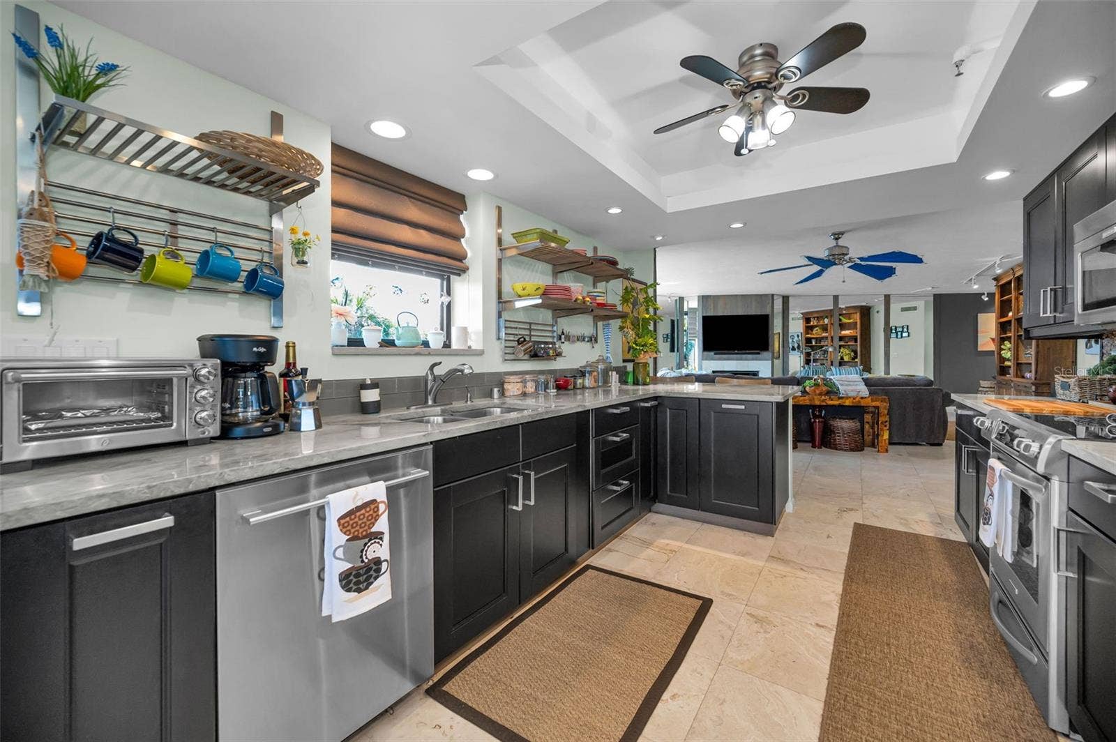 1660 GULF BOULEVARD, #208, Clearwater Beach, FL 33767 1660 GULF BOULEVARD, #208, Clearwater Beach, FL 33767