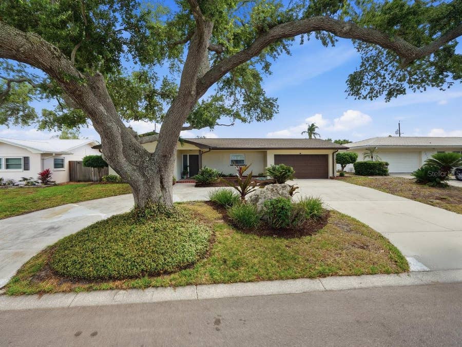 Property photo for 3650 SHADY BLUFFS DRIVE, Largo, FL