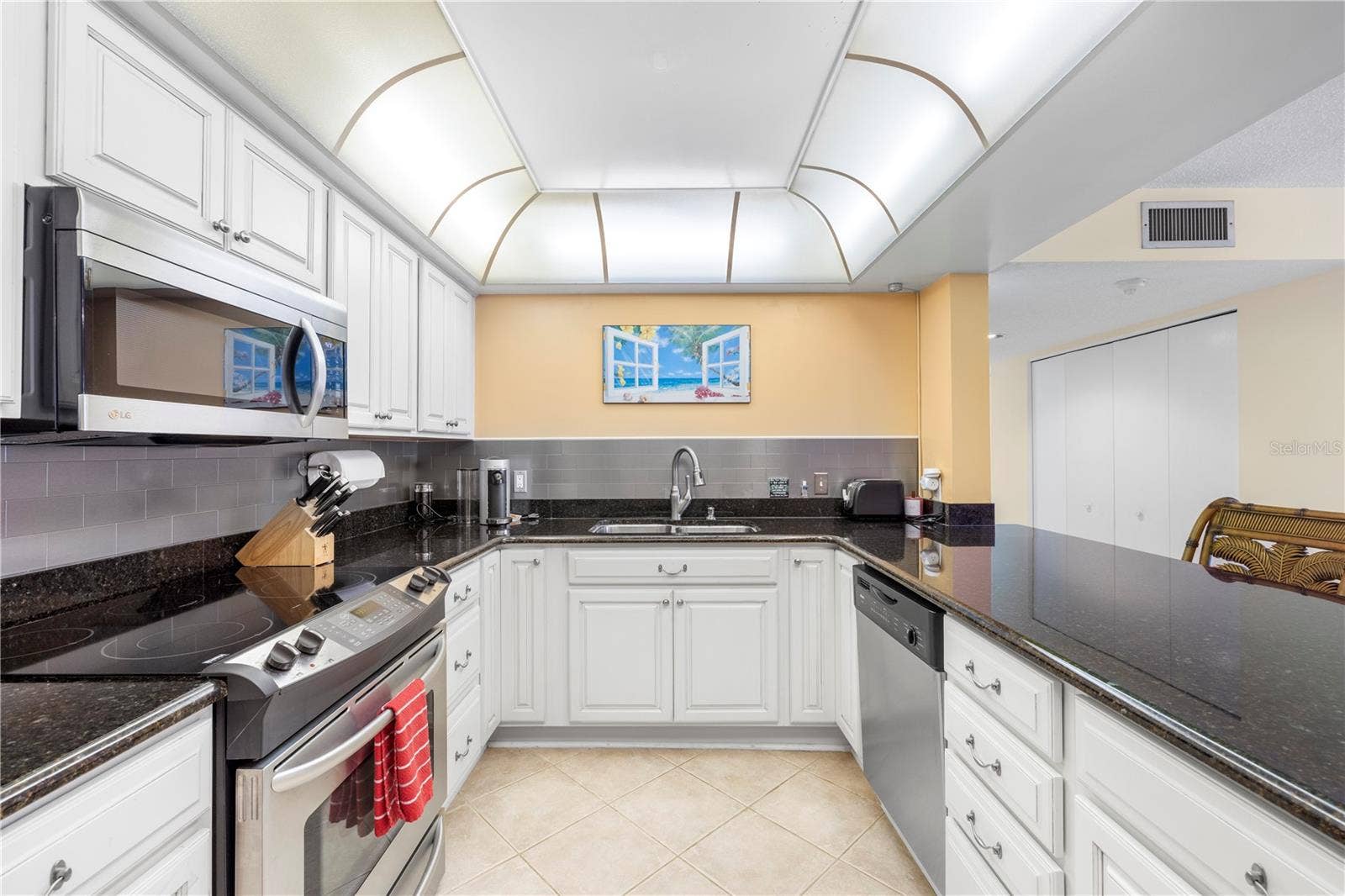 1460 GULF BOULEVARD, #412, Clearwater Beach, FL 33767