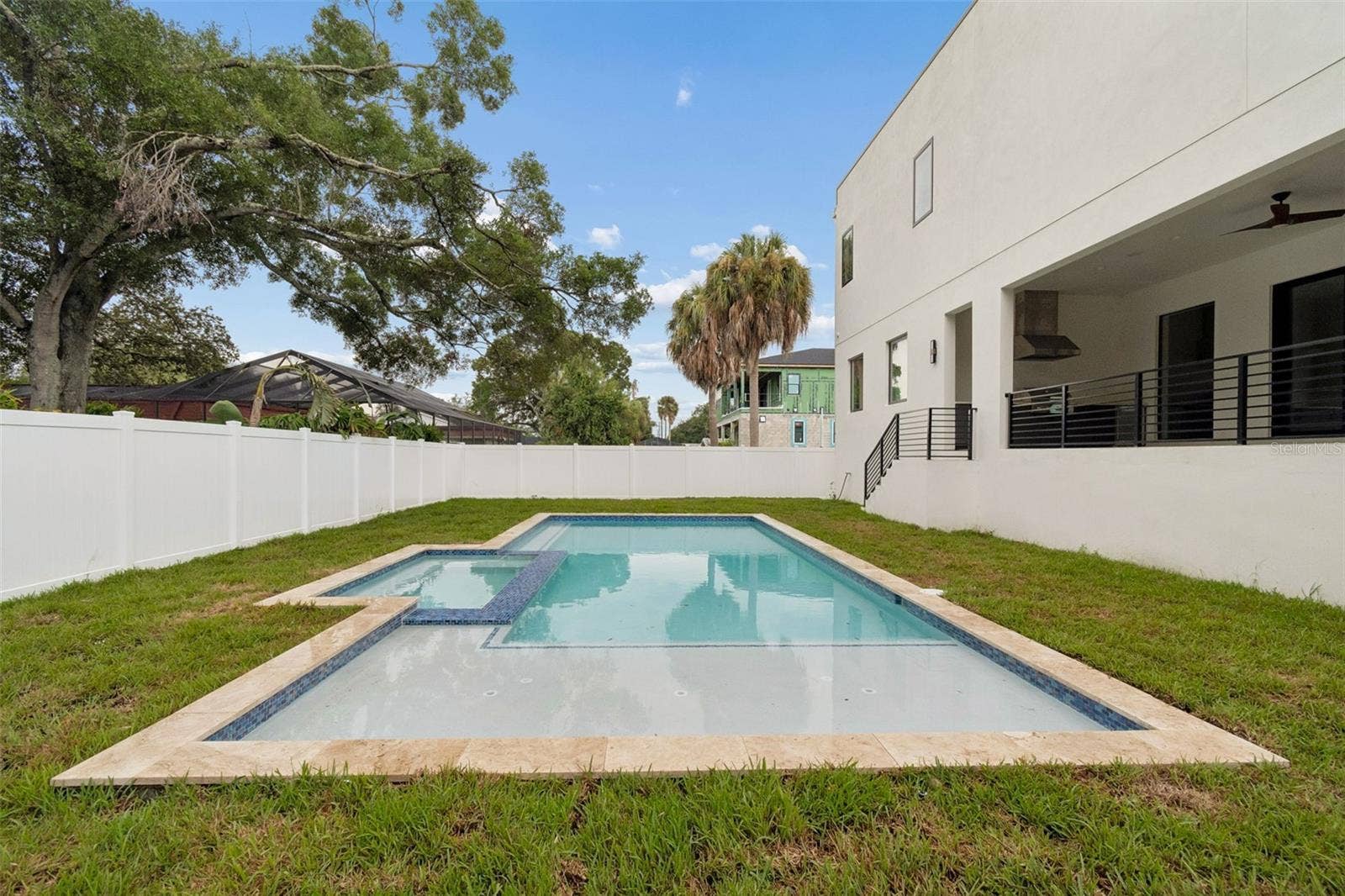 206 S TREASURE DRIVE, Tampa, FL 33609