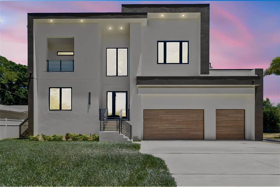 Property photo for 206 S TREASURE DRIVE, Tampa, FL