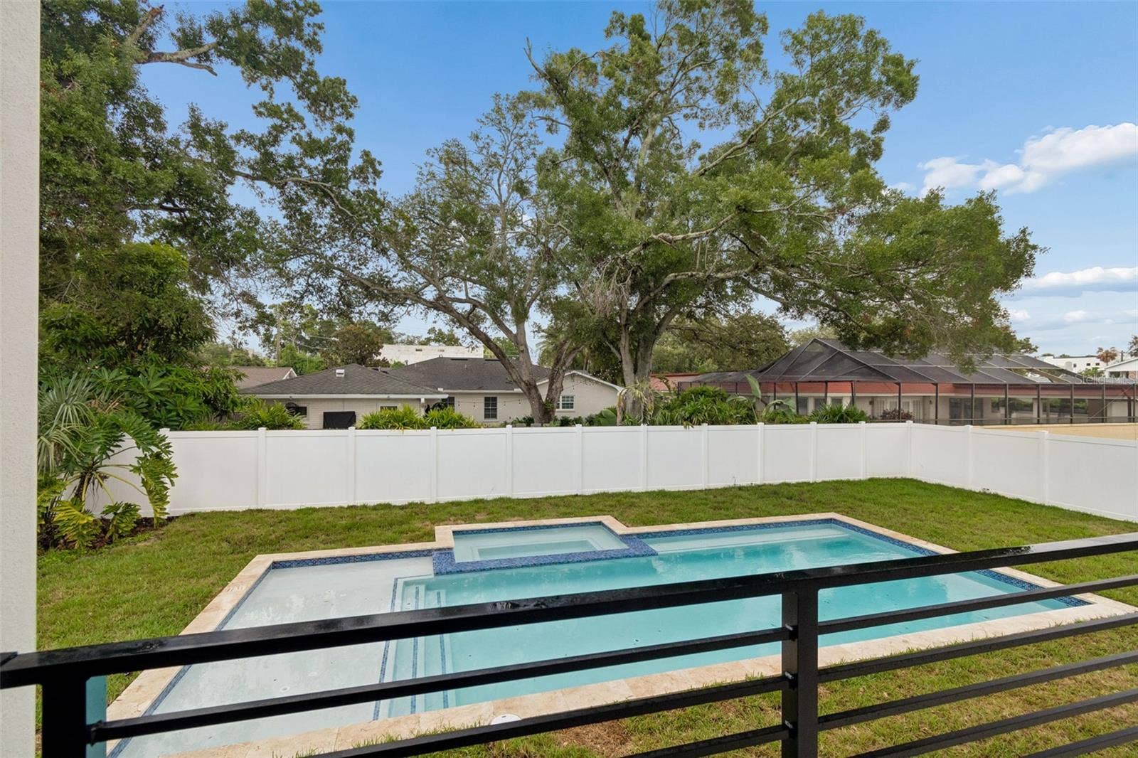 206 S TREASURE DRIVE, Tampa, FL 33609