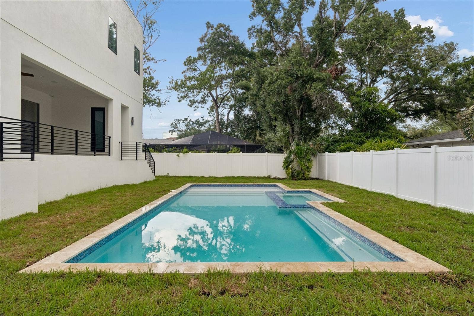206 S TREASURE DRIVE, Tampa, FL 33609