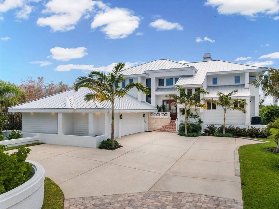 Property photo for 433 ST ANDREWS DRIVE, Belleair, FL
