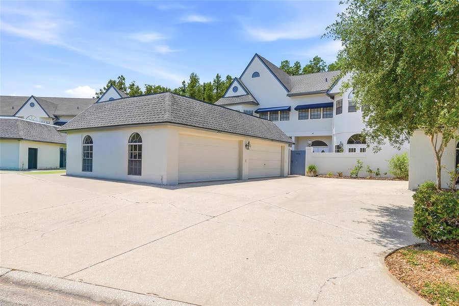 Property photo for 18740 WIMBLEDON CIRCLE, Lutz, FL