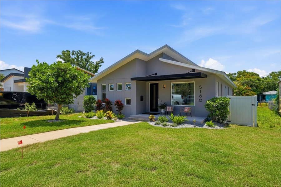 Property photo for 5160 DARTMOUTH AVENUE N, St Petersburg, FL