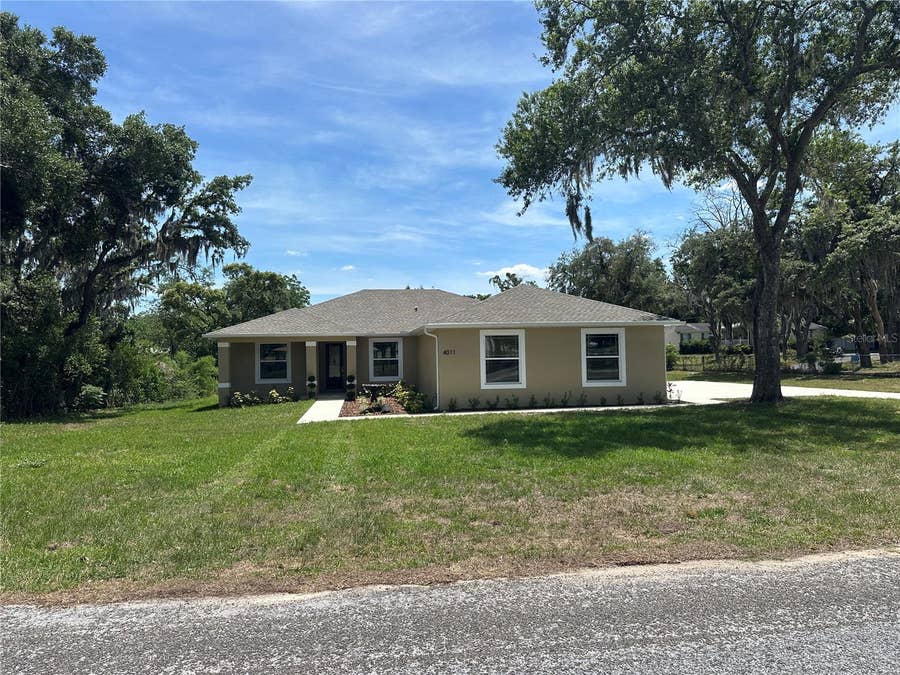 Property photo for 4011 AMBER ROAD, Valrico, FL