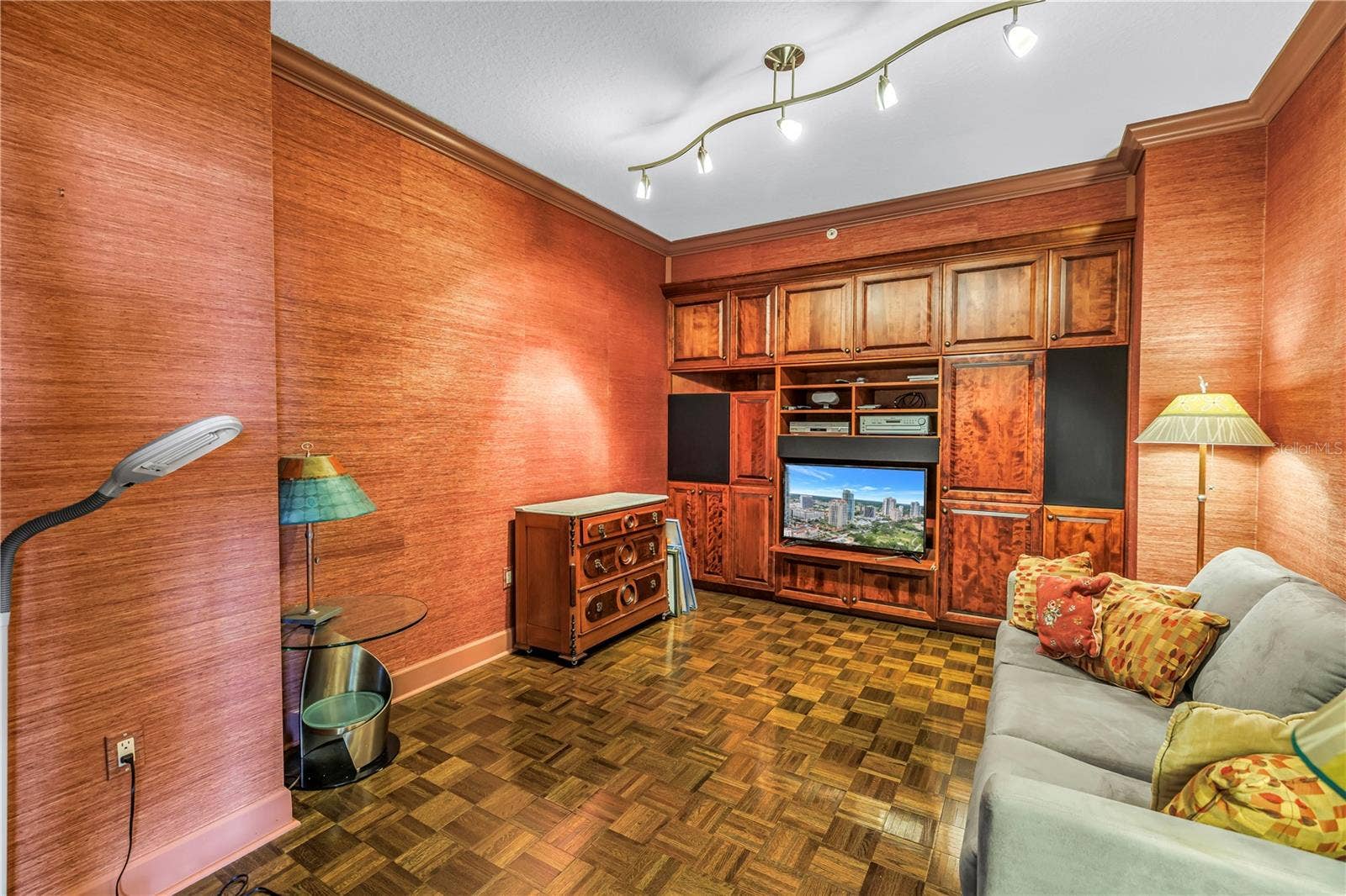 100 BEACH DRIVE NE, #702, St Petersburg, FL 33701