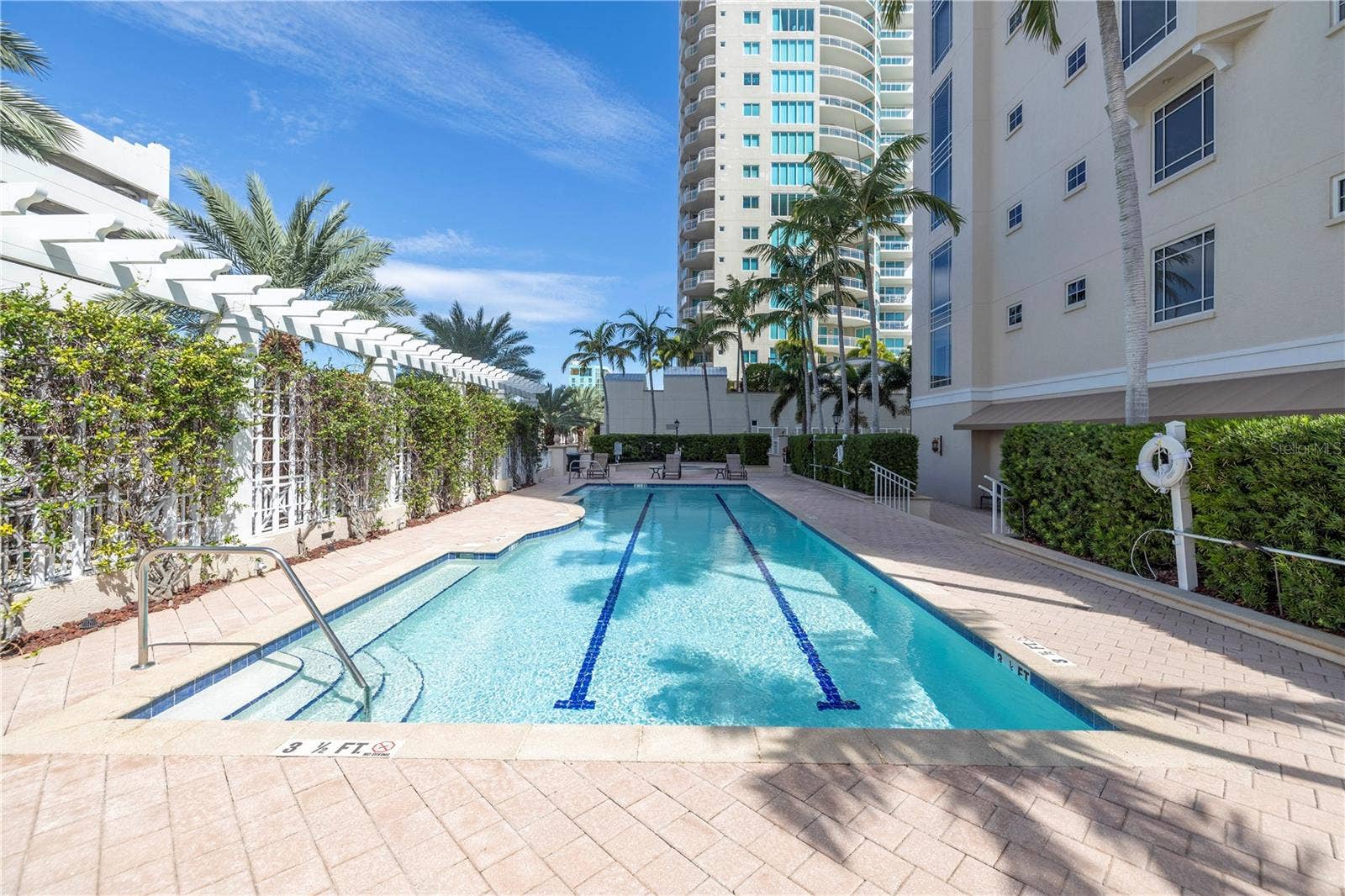 100 BEACH DRIVE NE, #702, St Petersburg, FL 33701