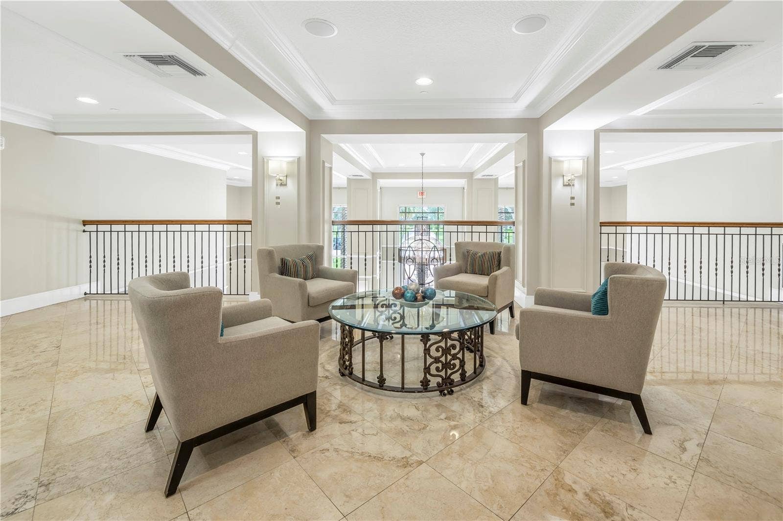 100 BEACH DRIVE NE, #702, St Petersburg, FL 33701