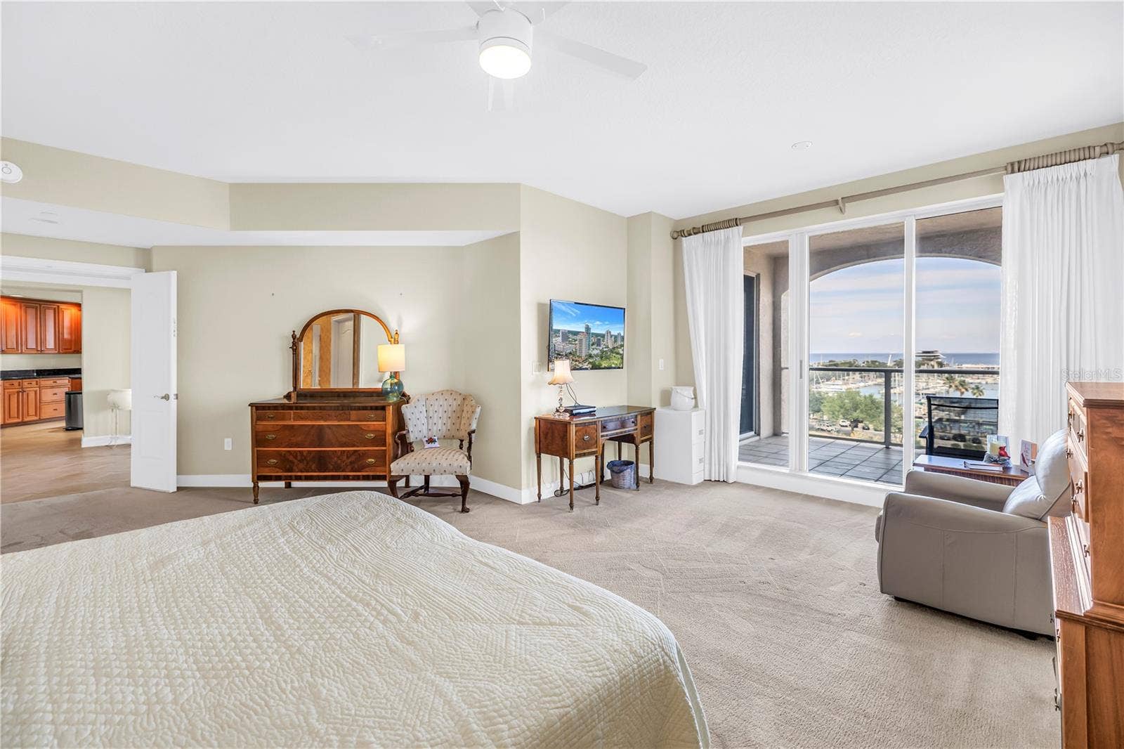100 BEACH DRIVE NE, #702, St Petersburg, FL 33701