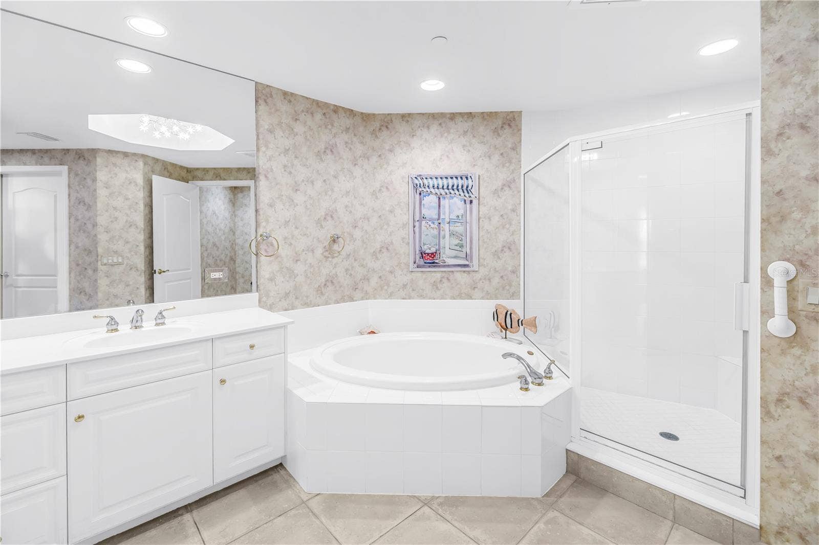100 BEACH DRIVE NE, #702, St Petersburg, FL 33701
