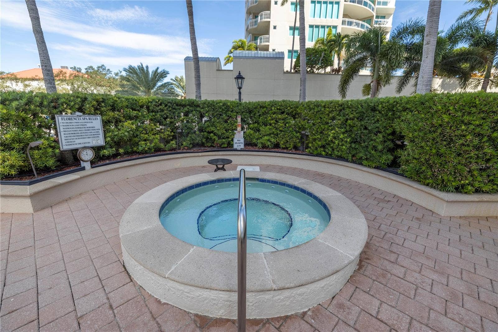 100 BEACH DRIVE NE, #702, St Petersburg, FL 33701