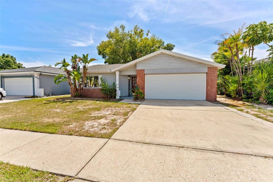 Property photo for 2334 CITRUS HILL RD, Palm Harbor, FL