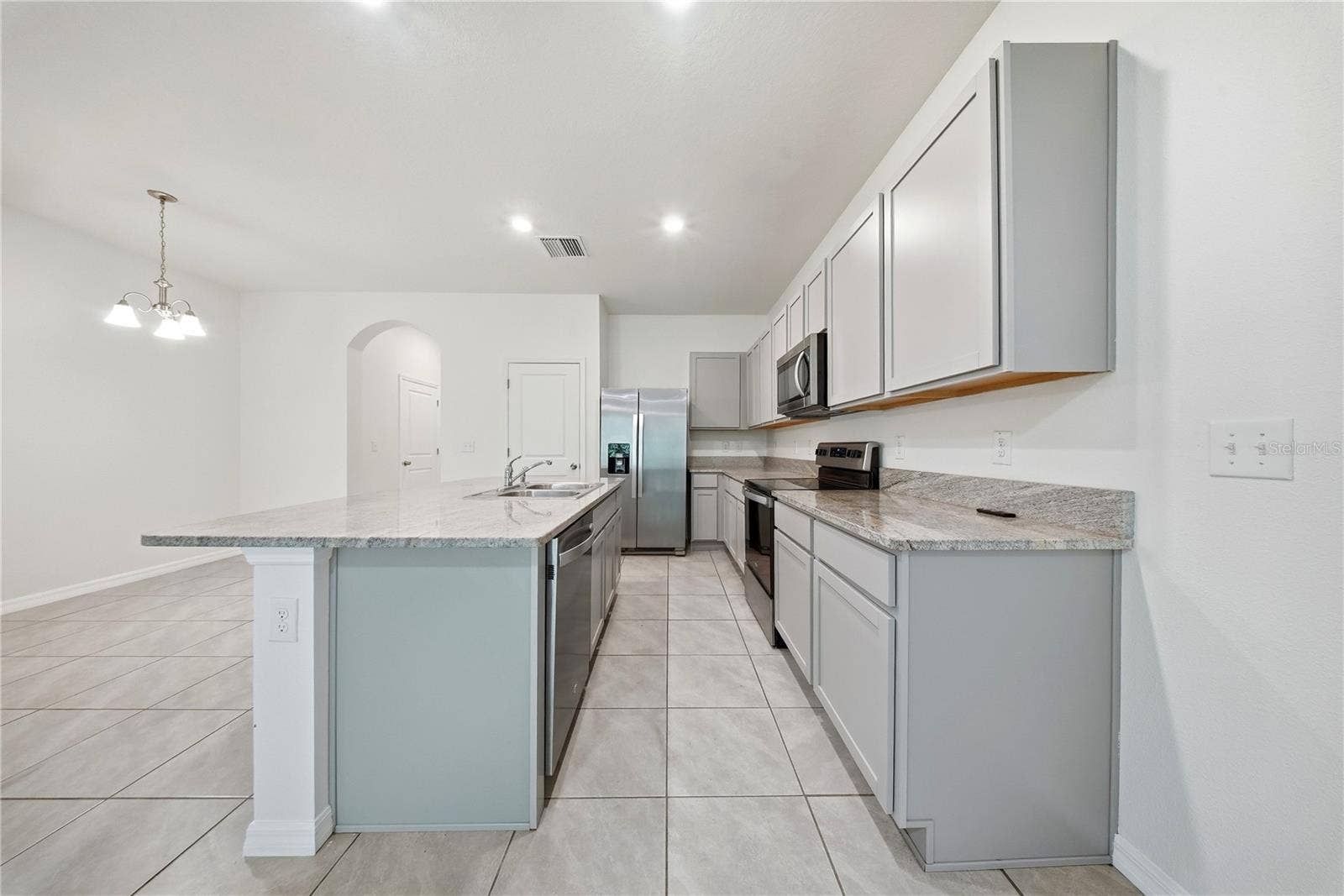 1574 HUBBELL ROAD, Wesley Chapel, FL 33543