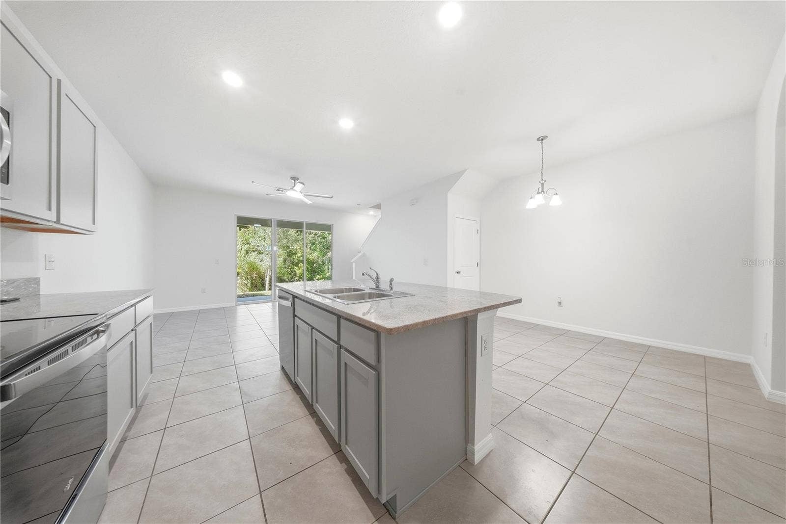 1574 HUBBELL ROAD, Wesley Chapel, FL 33543