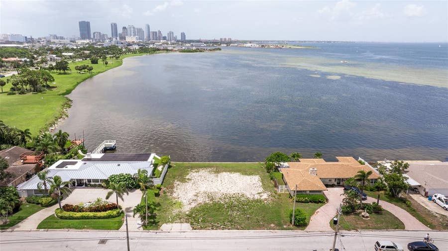 Property photo for 353 22ND AVENUE SE, St Petersburg, FL