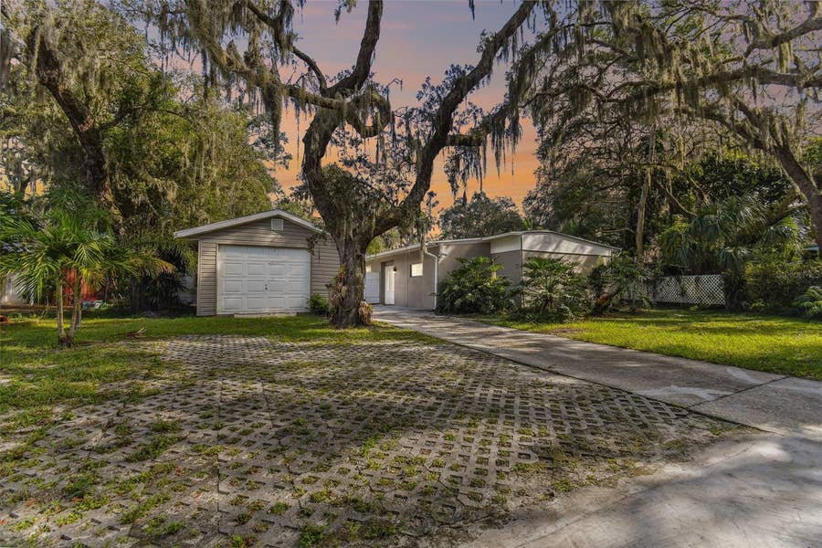 Property photo for 414 JOYCE AVENUE, Temple Terrace, FL