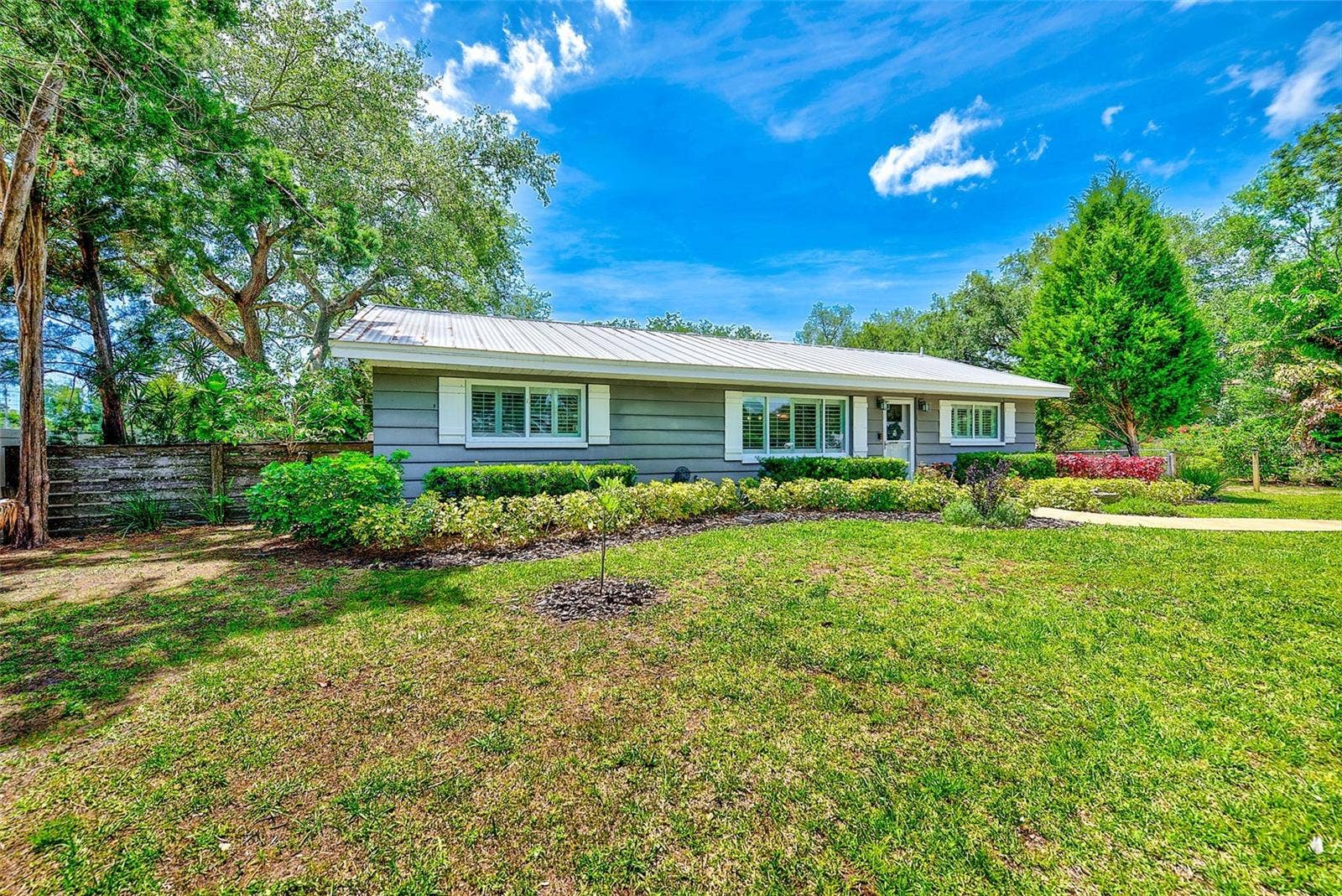 175 RIVIERE ROAD, Palm Harbor, FL 34683 175 RIVIERE ROAD, Palm Harbor, FL 34683