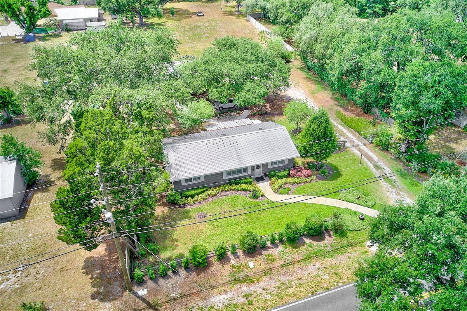 175 RIVIERE ROAD, Palm Harbor, FL 34683 175 RIVIERE ROAD, Palm Harbor, FL 34683