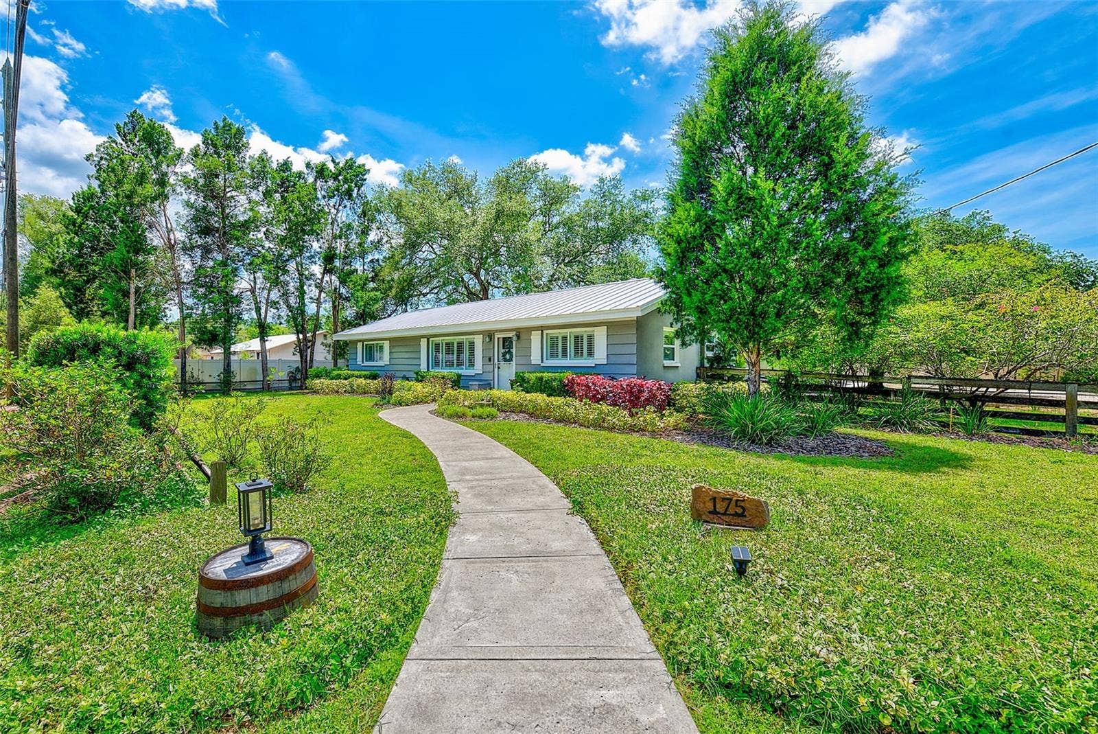 175 RIVIERE ROAD, Palm Harbor, FL 34683 175 RIVIERE ROAD, Palm Harbor, FL 34683