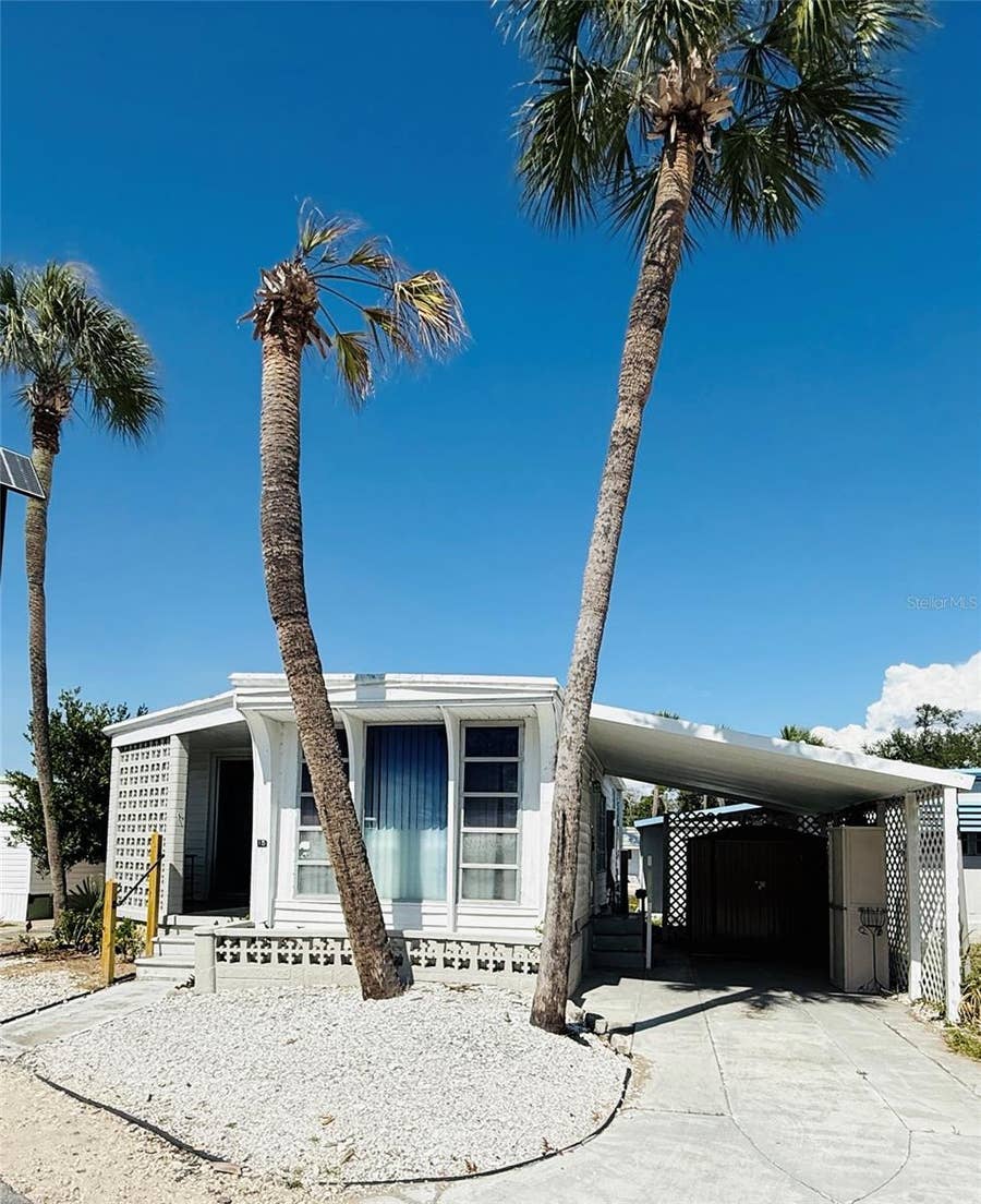 Property photo for 4851 W GANDY BOULEVARD, #B3L15, Tampa, FL