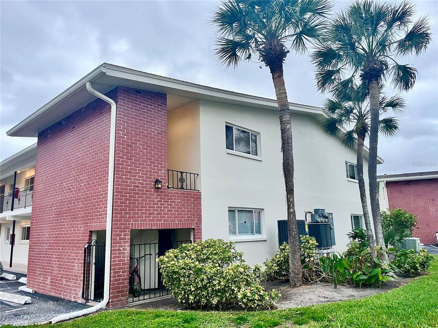 Property photo for 4550 OVERLOOK DRIVE NE, #156, St Petersburg, FL