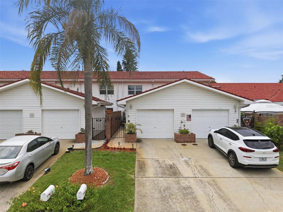 Property photo for 1411 WATER VIEW DRIVE W, Largo, FL