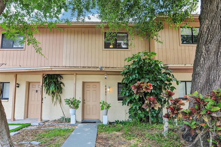 Property photo for 4005 OAK LIMB COURT, Tampa, FL