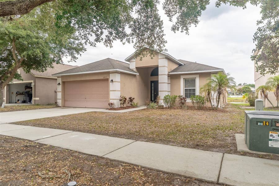 Property photo for 10917 BANYAN WOOD WAY, Riverview, FL