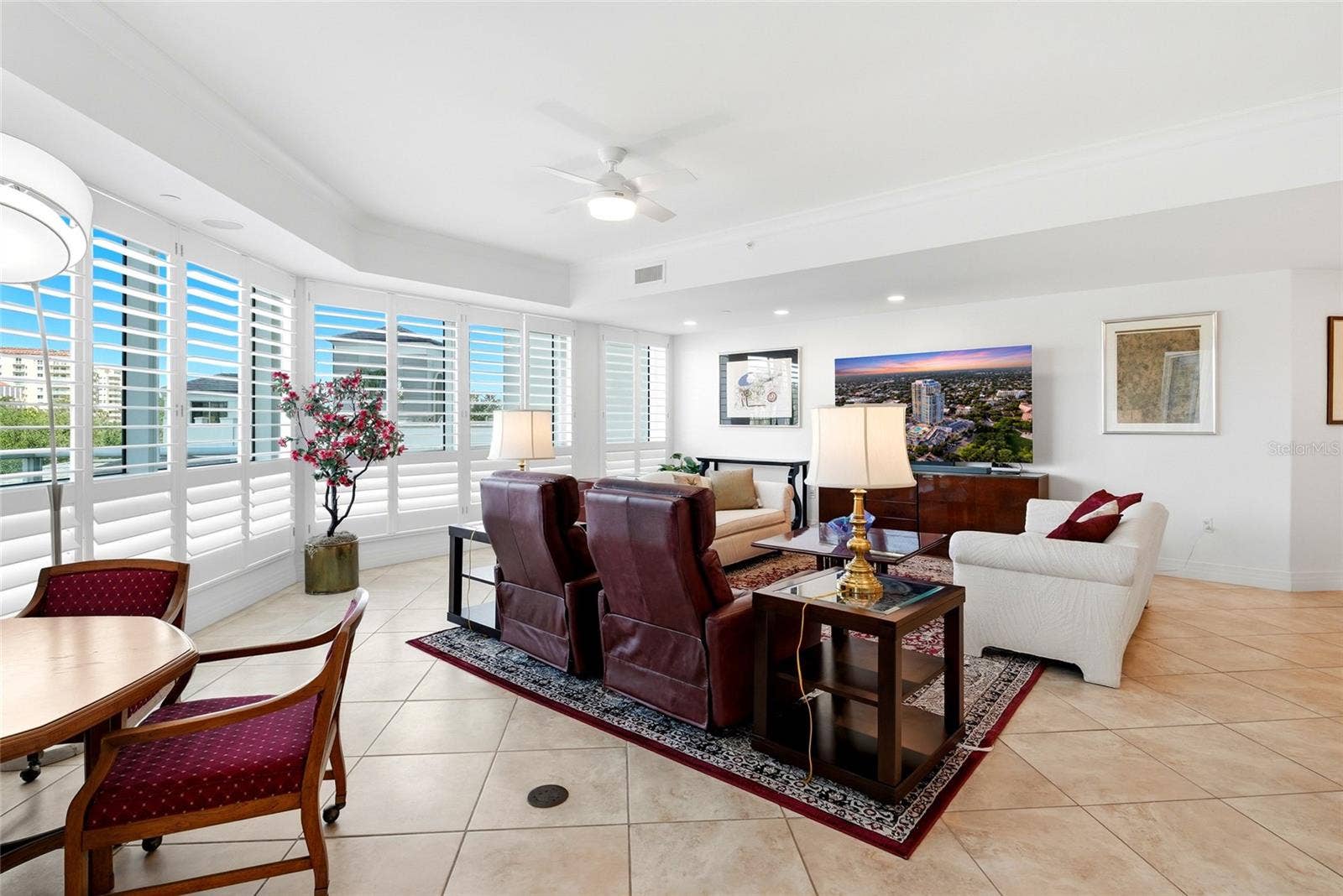 400 BEACH DRIVE NE, #401, St Petersburg, FL 33701