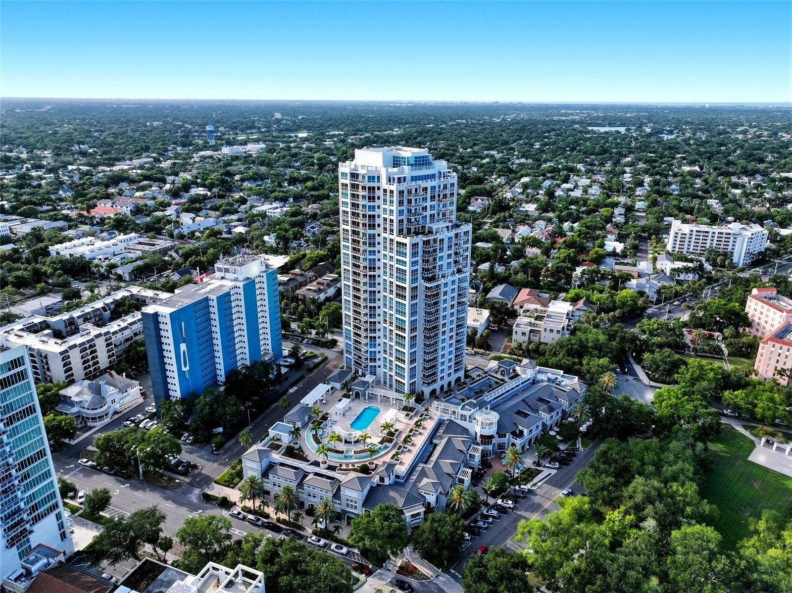 400 BEACH DRIVE NE, #401, St Petersburg, FL 33701